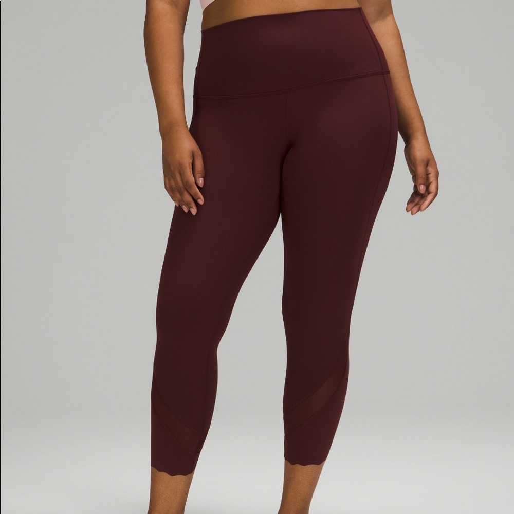 Lulu wunder under scalloped hem 23” red merlot leggings NWT size 4